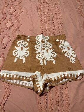 NWT Umgee Mocha Patterned Shorts